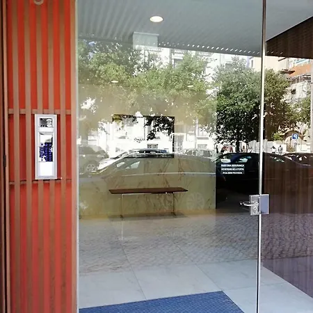 Beautiful Apartment-campo Pequeno 3*